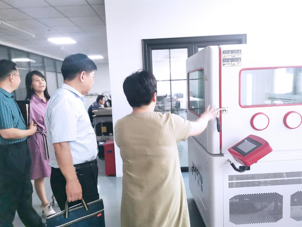戳我试试